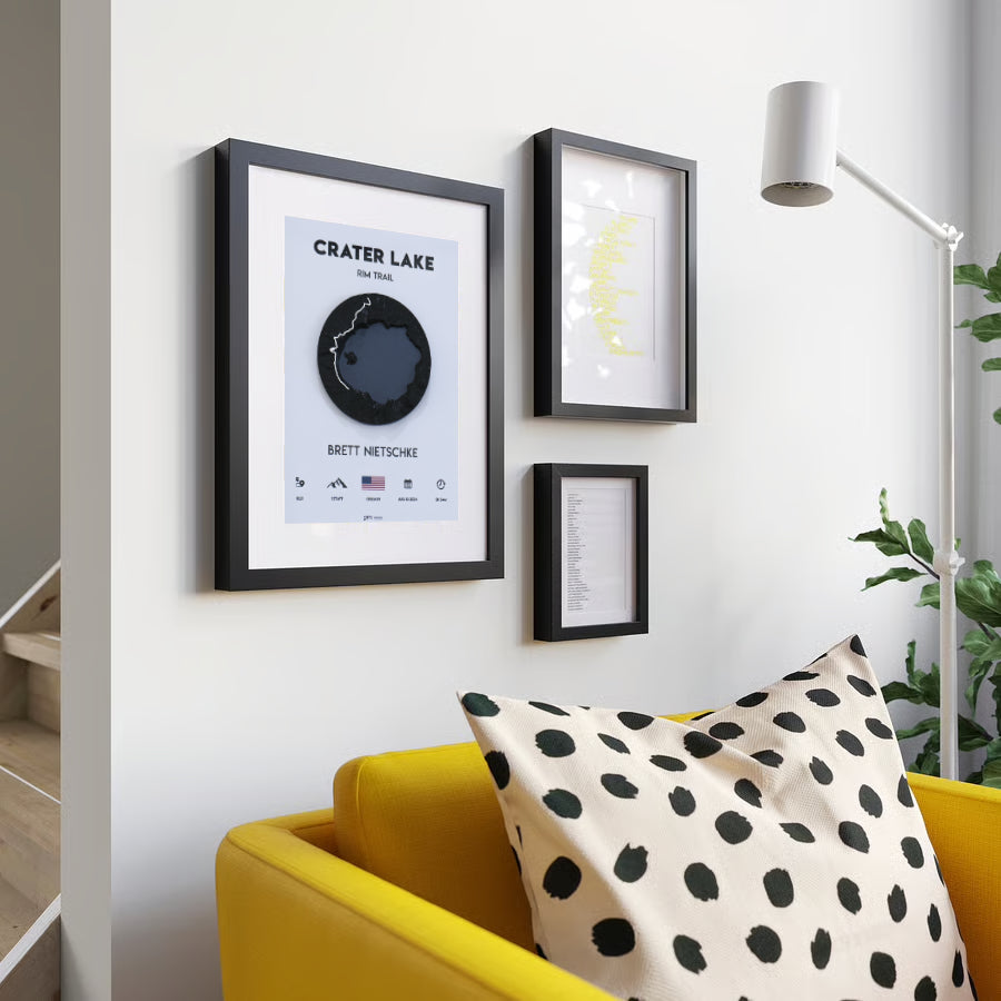 Black frame · Black tile